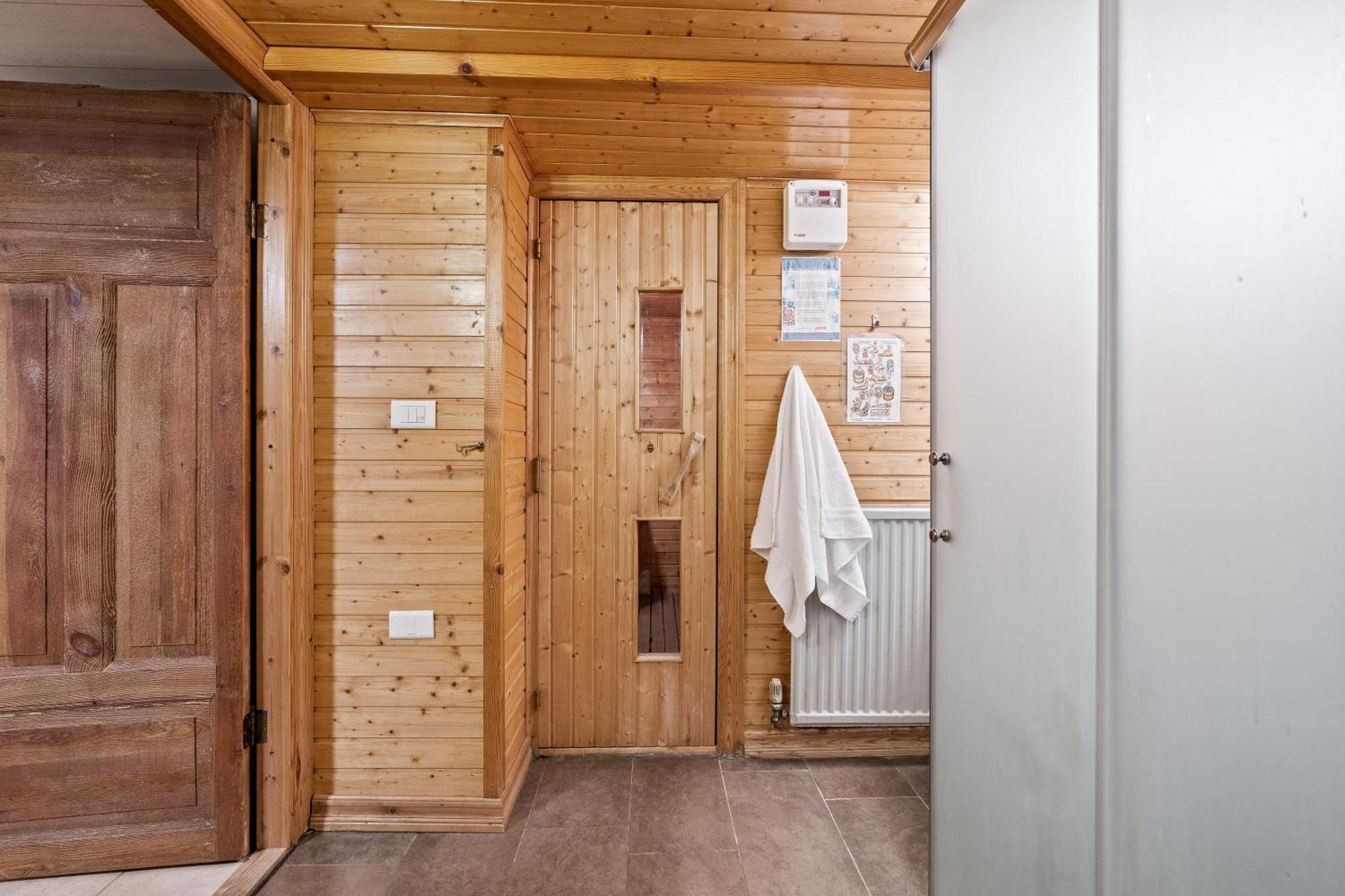 Massive Villa In Downtown Reykjavik With A Sauna ภายนอก รูปภาพ